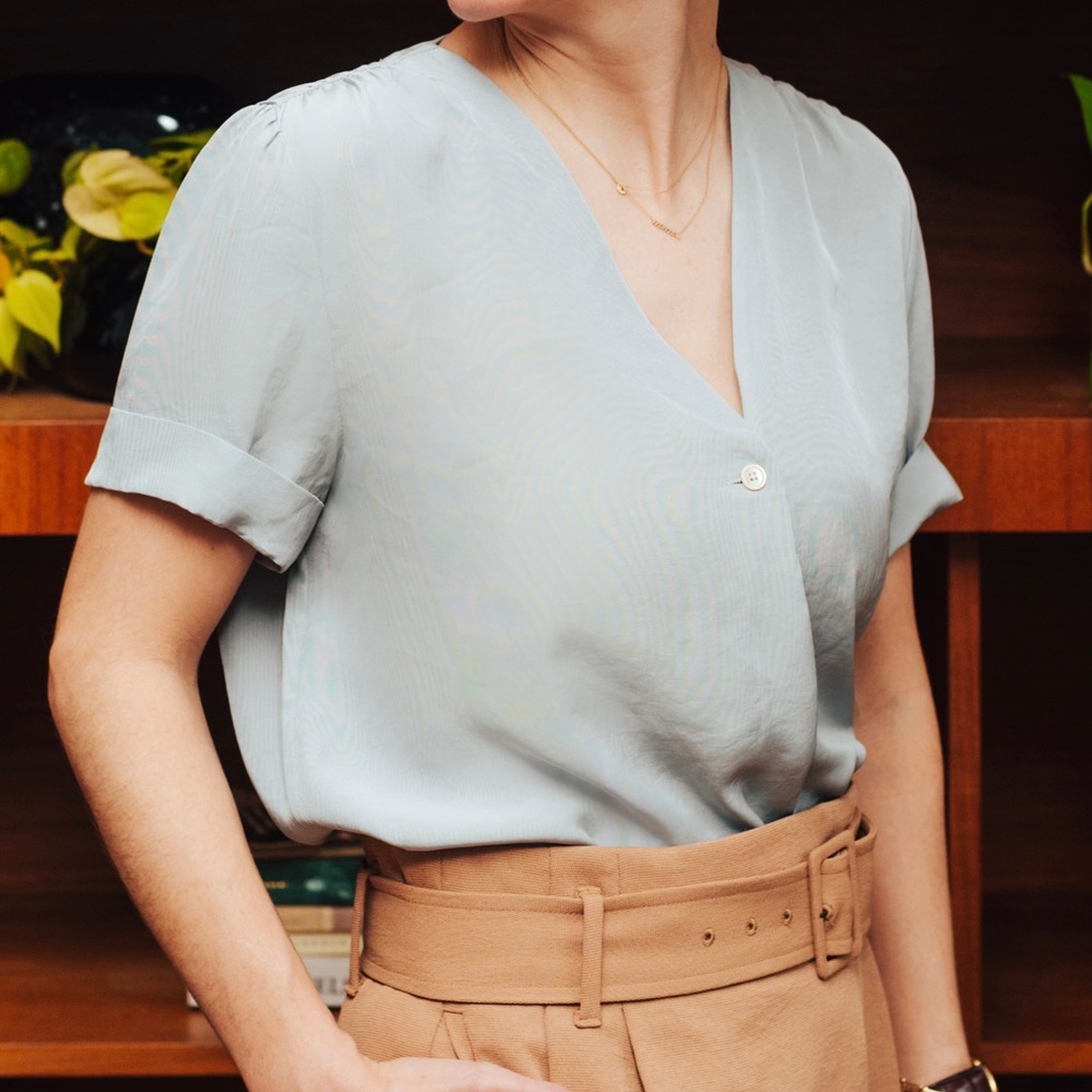 Aritzia | Wilfred ‘Nobel’ Blouse in Blue/Gray